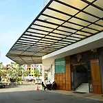 Tun Fatimah Riverside Hotel