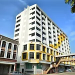 Tun Fatimah Riverside Hotel