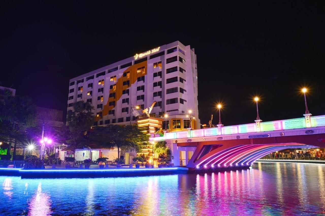 Tun Fatimah Riverside