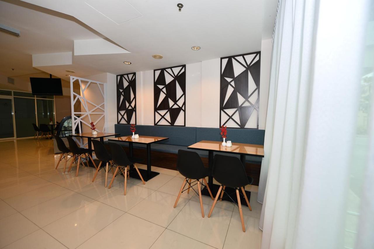 Tun Fatimah Riverside Hotel 4*